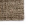 Close-up van de hoek van het Rome Green 06 200x300 tapijt, met een beige geruit patroon op een witte achtergrond. Alleen het gedeelte linksboven toont het tapijt; de rest is witte ruimte.