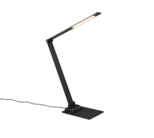 De TRIO Tafellamp TRAVIS is een moderne zwarte verstelbare bureaulamp met een slanke rechthoekige voet en een verlichte horizontale lichtbalk aan de bovenkant, tegen een witte achtergrond.