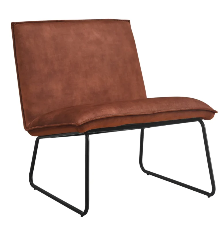 De Fauteuil James - Velvet Roest is een moderne accentstoel zonder armleuningen met een met bruin fluweel beklede zitting en rugleuning, op een eenvoudig zwart metalen frame en poten.