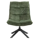 De Fauteuil Lucas - Fluweel Mosgroen is een moderne groen fluwelen draaistoel met een gecapitonneerde zitting en rugleuning, ondersteund door een zwart metalen onderstel met vier poten. Weergegeven met het gezicht naar voren tegen een witte achtergrond.