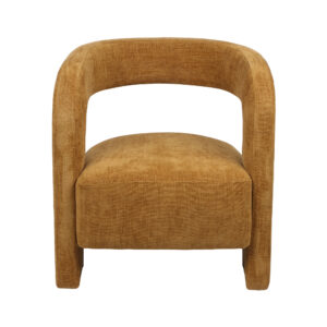 Vooraanzicht van de Fauteuil Numi - Oker, een moderne accentstoel zonder armleuningen met een gebogen rugleuning en gestructureerde mosterdgele bekleding. Het minimalistische, geometrische ontwerp wordt benadrukt door zachte, afgeronde hoeken.
