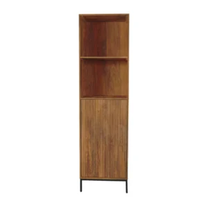 De Boekenkast Madison Naturel 55 cm is een hoge, rechthoekige houten boekenplank met twee open planken erboven en een gesloten kast met een houten deur eronder, allemaal ondersteund door vier slanke zwarte poten.