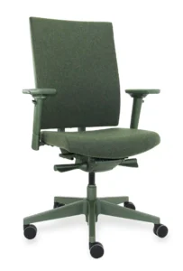 De Workliving Zuidas Comfort Special Edition Groen is een ergonomische bureaustoel (N)EN 1335 met verstelbare armleuningen, gewatteerde zitting en rugleuning, stevig onderstel met vijf wielen en wordt geleverd zonder lendesteun.