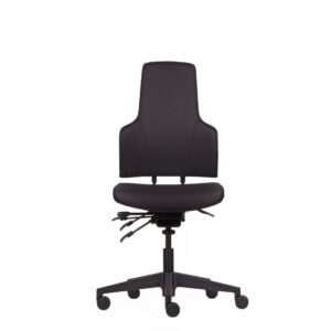De Workliving Werkstoel WS Klasse Black Edition Comfort (N)EN 1335 is een zwarte ergonomische bureaustoel met verstelbare zitting, rugleuning en armbediening, voorwaarts gericht afgebeeld op een onderstel met vijf wielen tegen een witte achtergrond.
