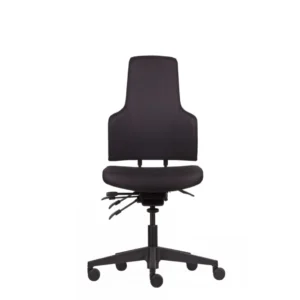 De Workliving Werkstoel WS Klasse Black Edition Comfort (N)EN 1335 is een zwarte ergonomische bureaustoel met verstelbare zitting, rugleuning en armbediening, voorwaarts gericht afgebeeld op een onderstel met vijf wielen tegen een witte achtergrond.