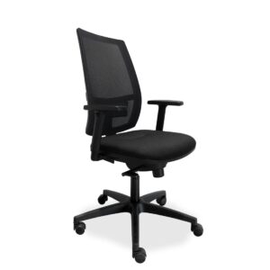 De Workliving De Maas Mesh - Bureaustoel Ergonomisch (N)EN 1335 is een zwarte ergonomische bureaustoel met een netrugleuning, een gestoffeerde zitting, verstelbare armleuningen en een onderstel met vijf wielen dat in een lichte hoek is geplaatst.