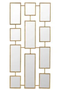Mirrors 11Parts Metal Gold heeft tien rechthoekige en vierkante secties, elk omlijst door goudkleurig metaal, gerangschikt in een geometrisch rasterpatroon.