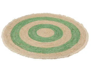 De Vloerkleed Kwastband Maïsschil/Katoen Beige/Groen Wit is een rond geweven vloerkleed met afwisselend beige en groene banden en een licht gefranjerde rand.