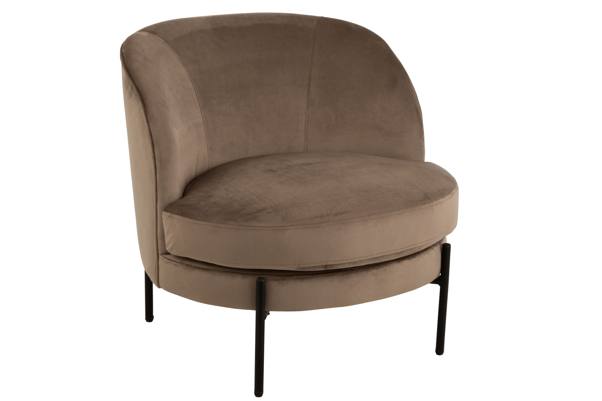 De Lounge Stoel Rond Bruin Textiel is een moderne accentstoel in taupe fluweel met een gebogen rugleuning, rond zitkussen en slanke zwarte metalen poten, tegen een witte achtergrond.