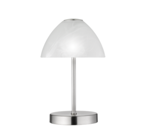 De REALITY Tafellamp QUEEN heeft een modern ontwerp met een ronde metalen voet, slanke verticale steel en een koepelvormige matglazen kap in wit.