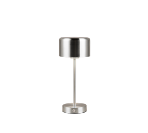 De REALITY Tafellamp JEFF is een moderne metalen tafellamp met een cilindrische kap, ronde voet en strak minimalistisch ontwerp.