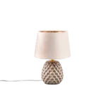 De REALITY Tafellamp ARIANA is een compacte tafellamp met een geometrische voet van keramiek in een metallic afwerking, bekleed met een effen beige stoffen kap en afgewerkt met een zichtbaar wit snoer.