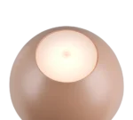De Reality Tafellamp Ricardo is een ronde, gladde beige tafellamp met een gloeiend rond licht en een kleine centrale knop of sensor, van bovenaf gezien tegen een effen achtergrond.