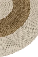 Een close-up van het Vloerkleed Rond Zeegras Wit/Naturel Medium die de ronde vorm en het concentrische patroon met afwisselende banden van natuurlijke beige en lichtbruine zeegrasvezels laat zien.