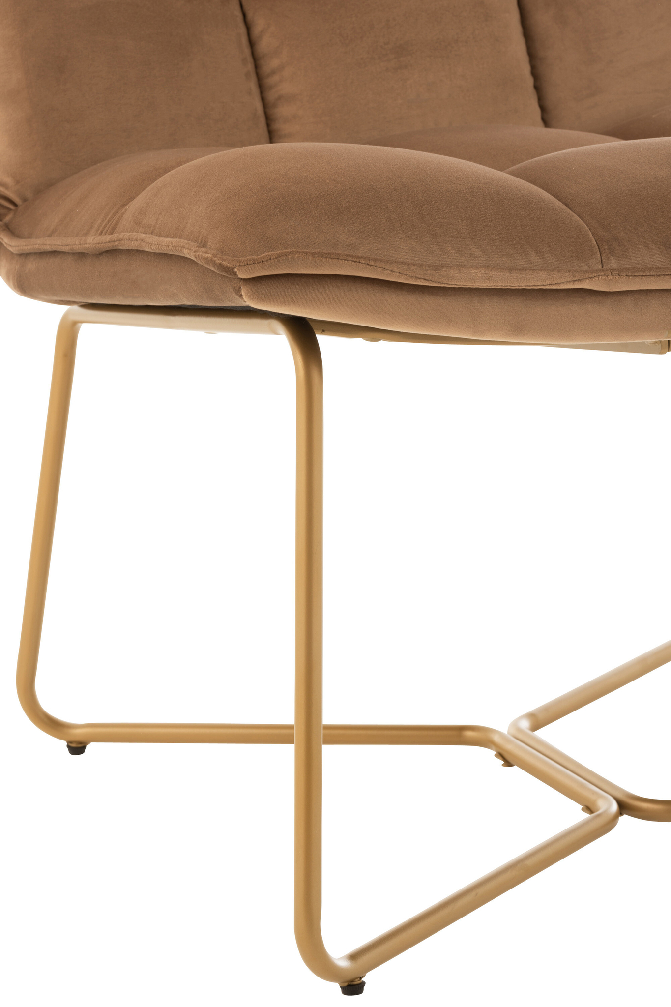 Close-up van de Ligstoel Lisa Bruin Metaal/Textiel, een moderne stoel met een pluche zitting van bruin textiel en goudkleurige metalen poten, met een strak minimalistisch ontwerp.