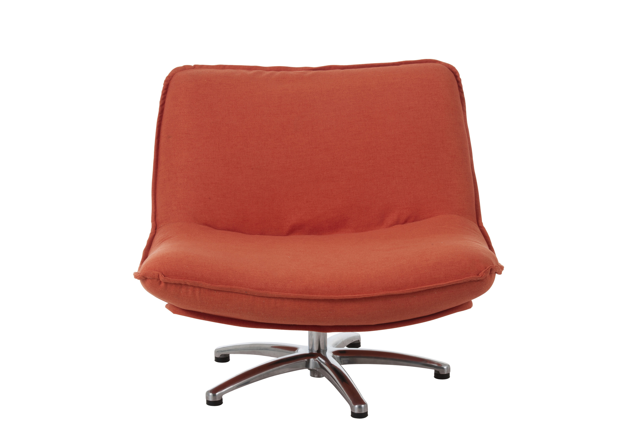 De Draaistoel Fluweel Oranje Metaal Zilver is een moderne oranje gestoffeerde loungestoel met een gecapitonneerde zitting en rugleuning, op een zilveren metalen vijfpotige draaivoet.