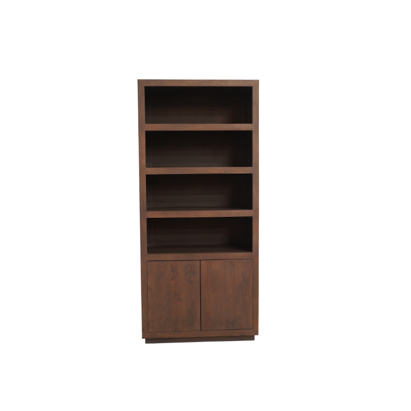 De Boekenkast Brussel Walnut | 90 cm is een hoge houten boekenkast met vier open planken en twee gesloten kastdeuren aan de onderkant, afgebeeld tegen een witte achtergrond.