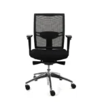 De Workliving Projectas V1 Mesh - Bureaustoel Ergonomisch Design (N)EN 1335 is een zwarte ergonomische bureaustoel met een netrugleuning, een zachte zitting, verstelbare armleuningen en een verchroomd onderstel met vijf wielen, afgebeeld tegen een witte achtergrond.