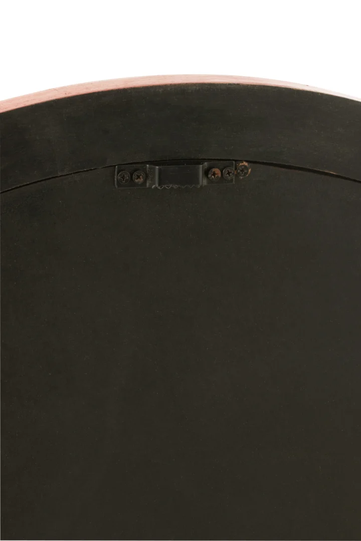 Close-up van de achterkant van de Mirror Round Frame Mumbai MDF Mix in zwart, met de nadruk op het ronde ontwerp en een metalen zaagtandhanger die met schroeven aan de bovenrand is bevestigd.