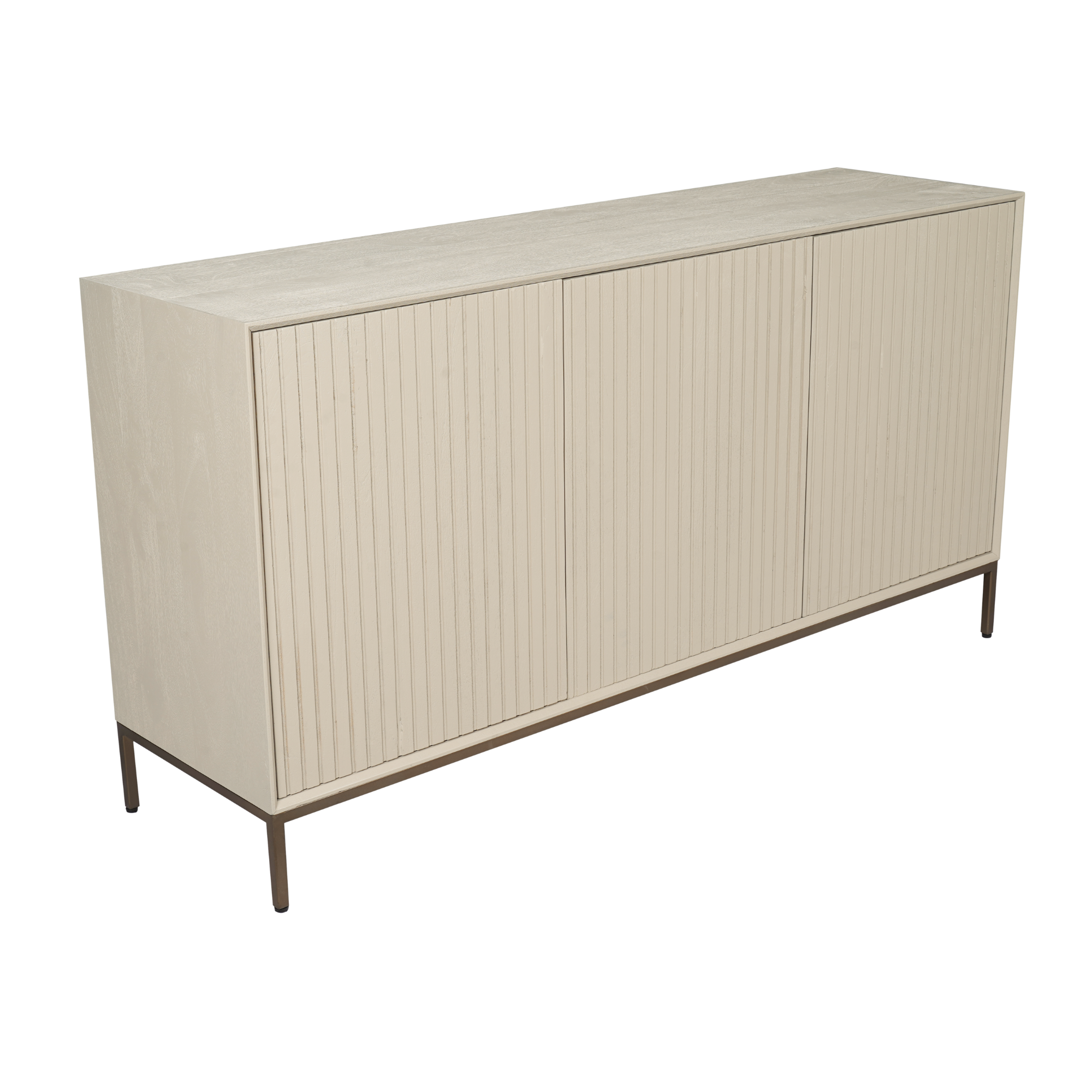 De Dressoir Madison Sand (165 cm) heeft een moderne afwerking van licht hout, verticale lattendeuren en slanke metalen poten, afgebeeld tegen een witte achtergrond.
