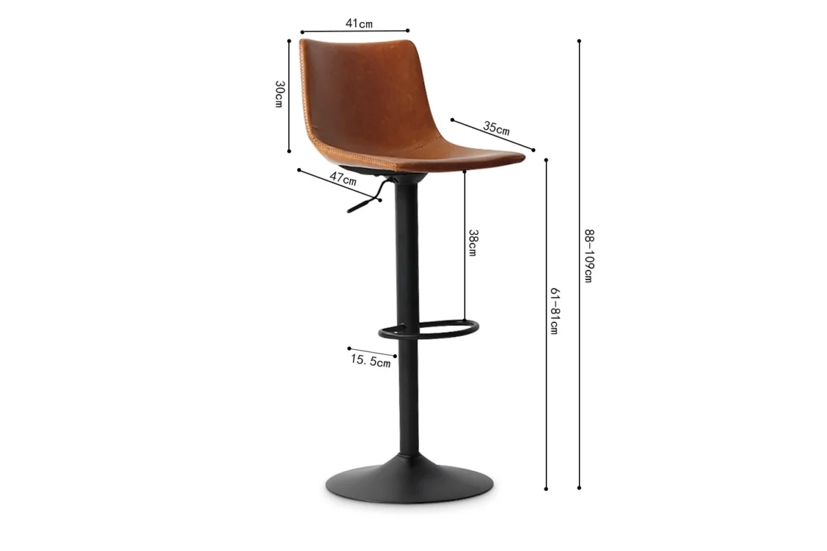 De Barstoel 'Trevi' PU Cognac (2 per doos) heeft een bruine zitting met een zwart metalen onderstel en voetsteun. Afmetingen: breedte zitting 41 cm, zithoogte 39-51 cm, diepte 35 cm, hoogte voetensteun 15,5 cm, totale hoogte 88-109 cm.