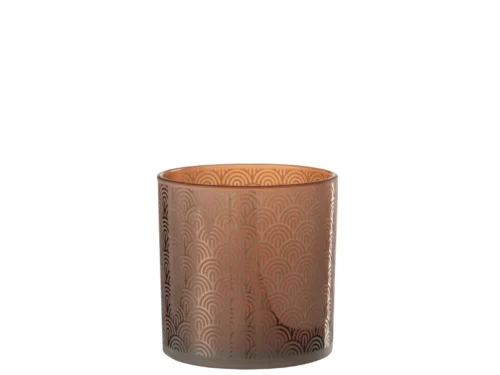 De Kaarsenhouder Orkaan Arc Glas Oranje Groot is een bronskleurige glazen kandelaar met een art deco geïnspireerd repeterend waaierpatroon tegen een effen witte achtergrond.