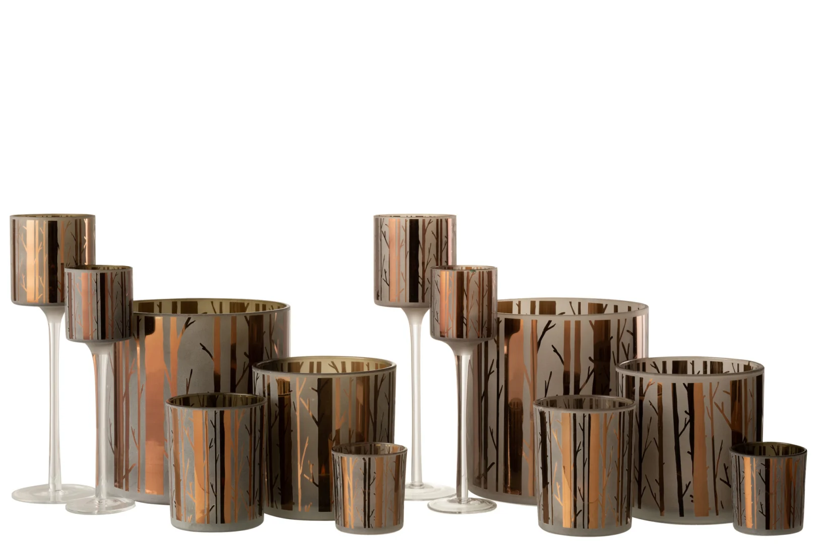 Een set van twee grote glazen kandelaars, Theelichthouder Op Voet Boom Glas Bruin Groot, met bruine boomtakmotieven op een witte achtergrond.