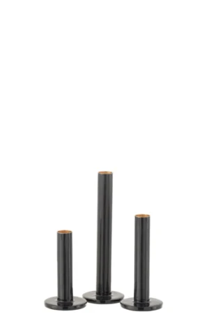 De Kaarsenhouder Modern Metaal Blauw Set 3 bestaat uit drie blauwe cilindrische metalen kandelaars van verschillende hoogtes, elk met een glanzende afwerking en metallic goudkleurige binnenkant, naast elkaar geplaatst tegen een effen witte achtergrond.