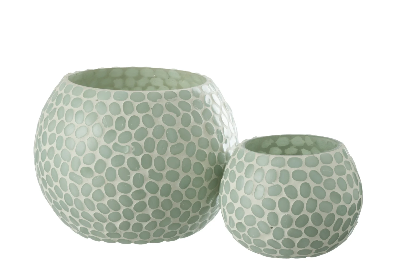 Theelichthouder Orb Glas Wit Aqua Groot: Een grote, ronde glazen houder in wit en aqua met een kiezelachtig structuurontwerp, links getoond naast een kleinere versie.