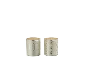 Theelichthouder Glas Zilver Extra Klein Set van 2, beide zilveren glazen kandelaars met subtiel geometrisch patroon, staan naast elkaar op een witte achtergrond.