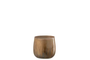 Theelichthouder Glas Antiek Bruin Klein: een kleine, antiekbruine glazen houder met een licht taps toelopende cilindrische vorm en gestructureerde, geborstelde afwerking, weergegeven op een effen witte achtergrond.