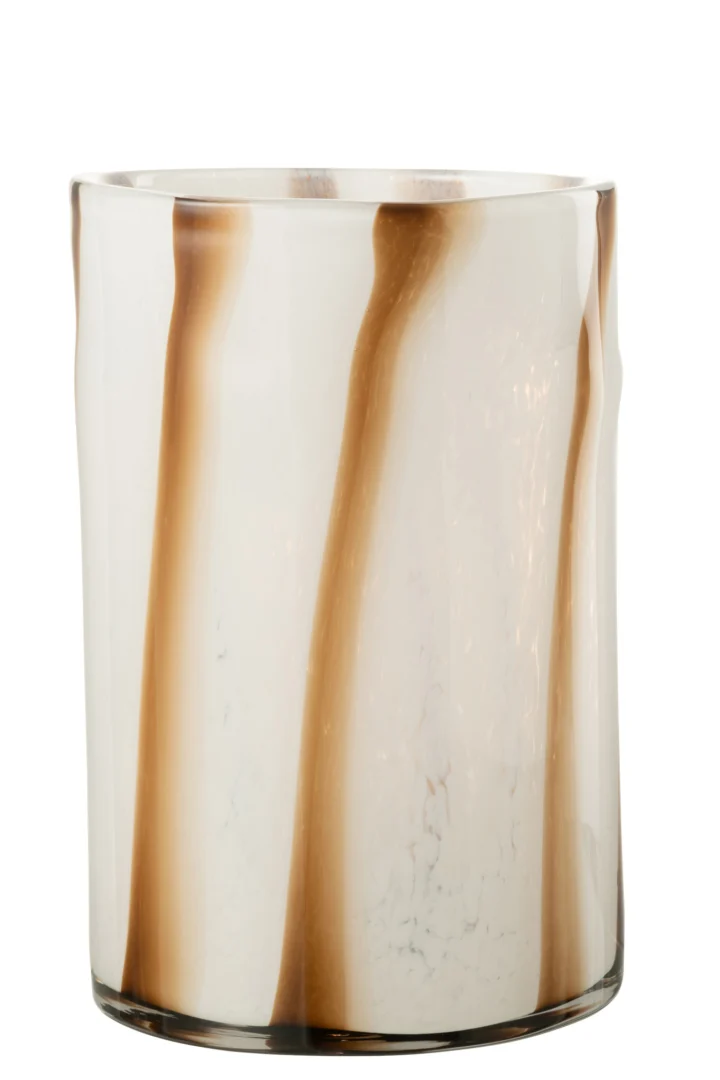 De Kaarsenhouder Orkaan Strepen Safari Glas Wit Bruin Groot is een cilindrische glazen houder met verticale bruin en beige gemarmerde strepen, een gladde rand, doorschijnend oppervlak en een handgemaakte look.