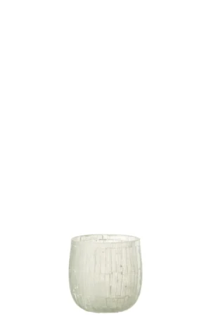 Een middelgrote, lege Orkaan Mozaïek Glas in lichtgrijs met een gestructureerd oppervlak met patroon staat onderaan op een witte achtergrond.