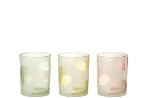De Hurricane Rounds Glas Mix Pastel Medium Assortiment Van 3 heeft drie matglazen bekers met semi-transparante ovale patronen in lichtgroen, lichtgeel en zachtroze, naast elkaar op een witte achtergrond.