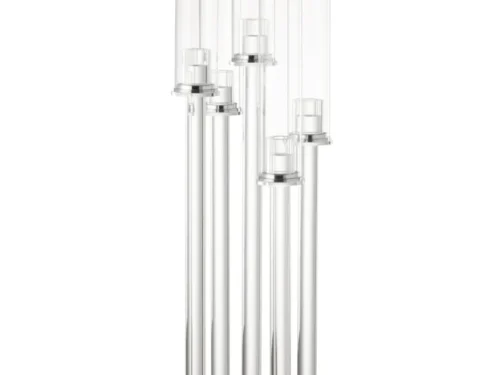 De Kaarsenhouder 5 Dun Glas Transparant is een modern decoratief object met meerdere hoge, heldere cilindrische glazen buizen van verschillende hoogtes die rechtop staan op een ronde transparante basis.