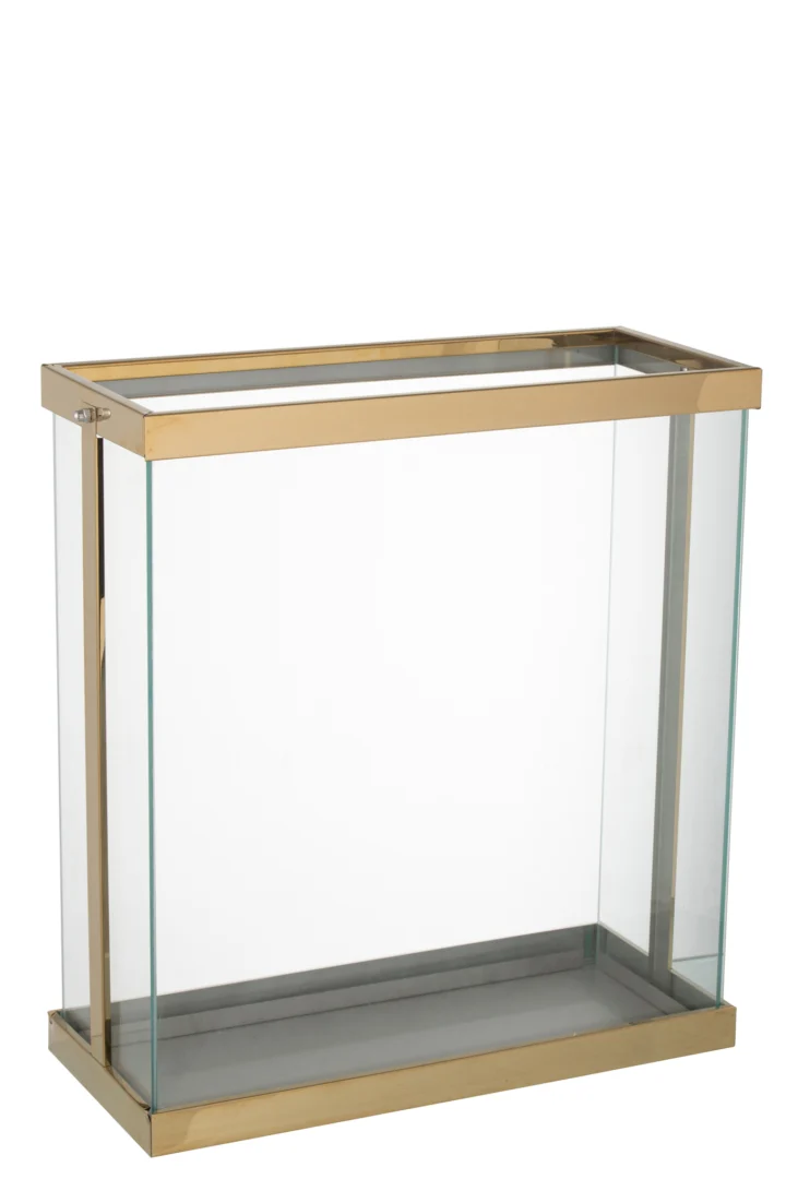 De Kaarsenhouder Lantaarn Rechthoekig Glas Goud Groot is een rechthoekige glazen vitrinekast met een goud metalen frame, open aan de bovenkant en een grijze basis.