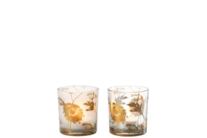 Set van twee Theelichthouder Paardenbloem glazen houders in helder mat goud, elk met een bloemmotief en een brandend waxinelichtje.