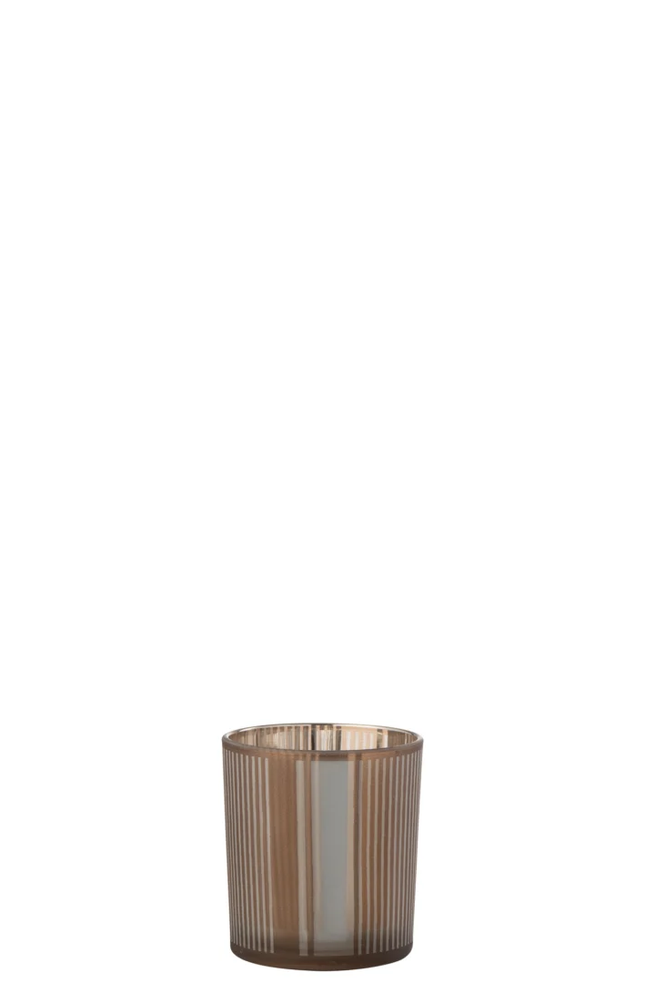 De Theelichthouder Strepen Glas Mat Bruin/Wit Klein is een kleine, doorschijnende bruine glazen houder met verticale geribbelde lijnen, afgebeeld tegen een effen witte achtergrond.