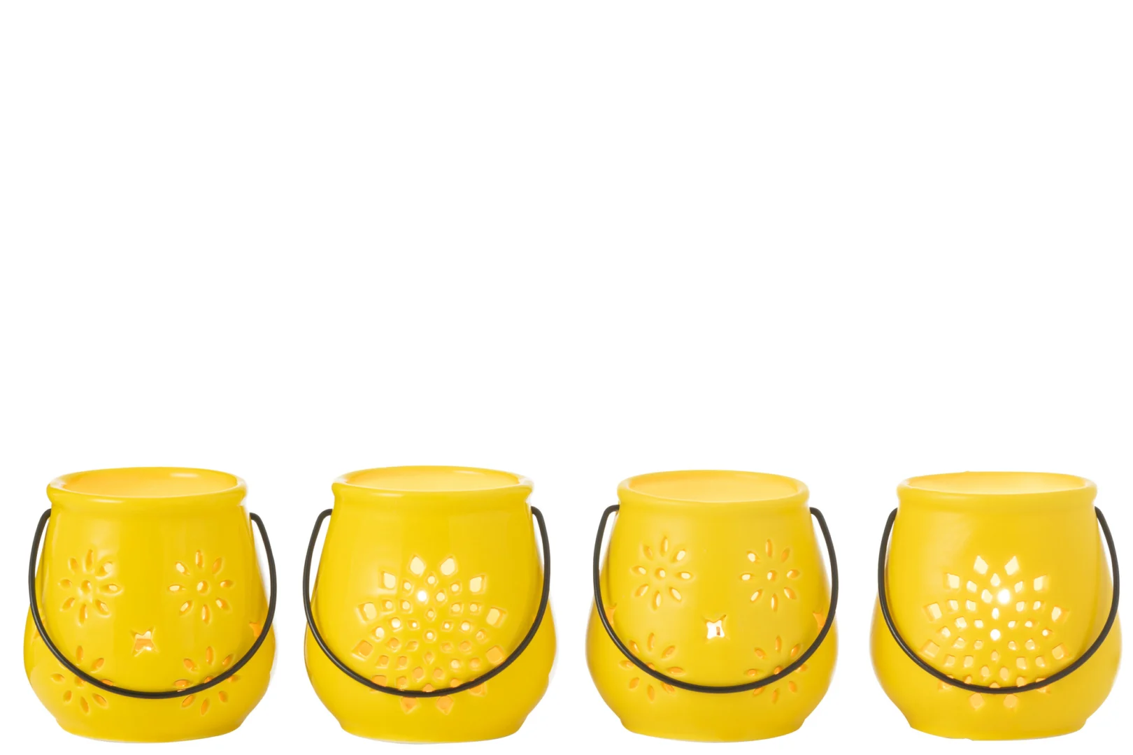 Theelichthouder Emmer Porselein Geel Set 4: Vier gele porseleinen lantaarns met bloemmotieven en zwarte metalen handvatten, naast elkaar geplaatst op een witte achtergrond.