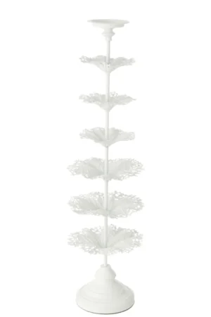 De Kaarsenhouder Boom Metaal Wit Groot is een hoge, wit metalen standaard met zeven kanten lagen die verticaal zijn gerangschikt, een ronde basis voor ondersteuning en een kleine bovenplaat - ideaal voor het uitstallen van meerdere cupcakes.