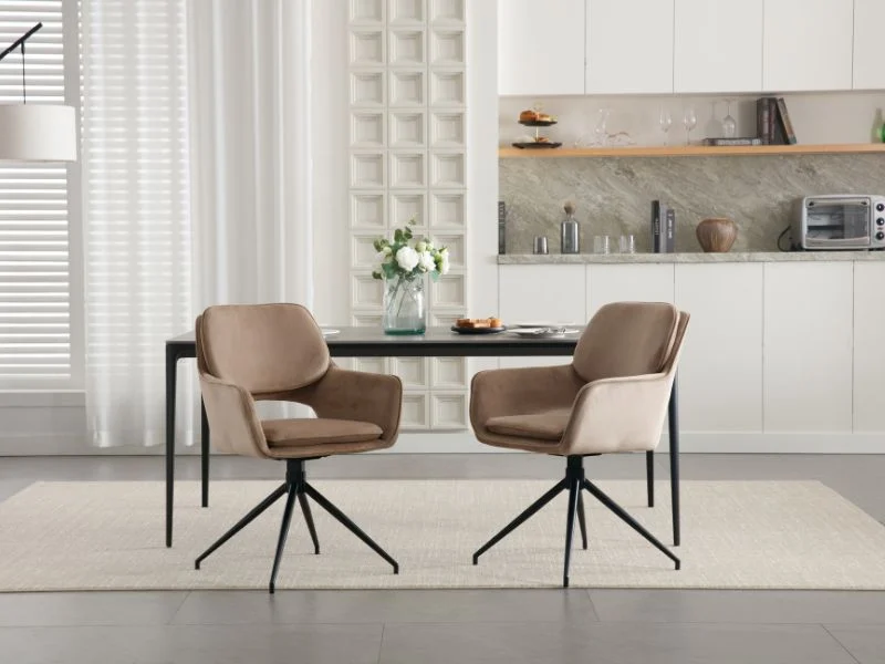 Beige eetkamerstoelen