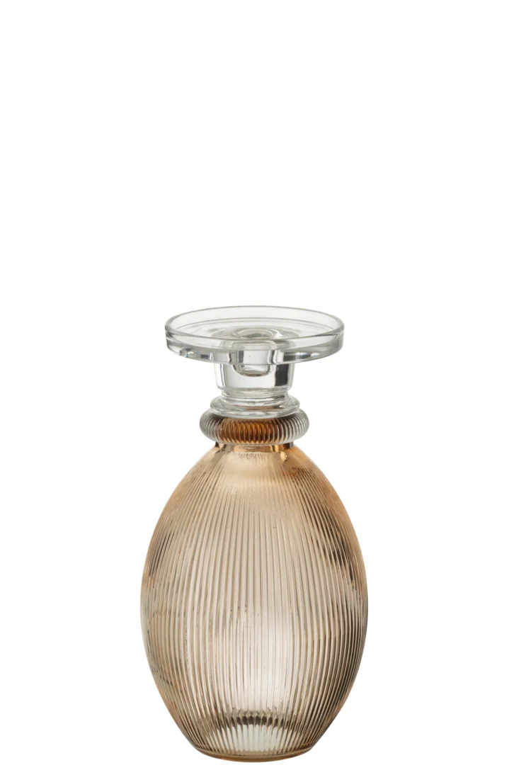De Kaarsenhouder/Vaas Malik Glas Rond Taupe/Transparant is een ronde glazen kandelaar met verticale geribbelde textuur, met een rokerige taupe basis en een heldere, platte bovenkant voor kaarsen.