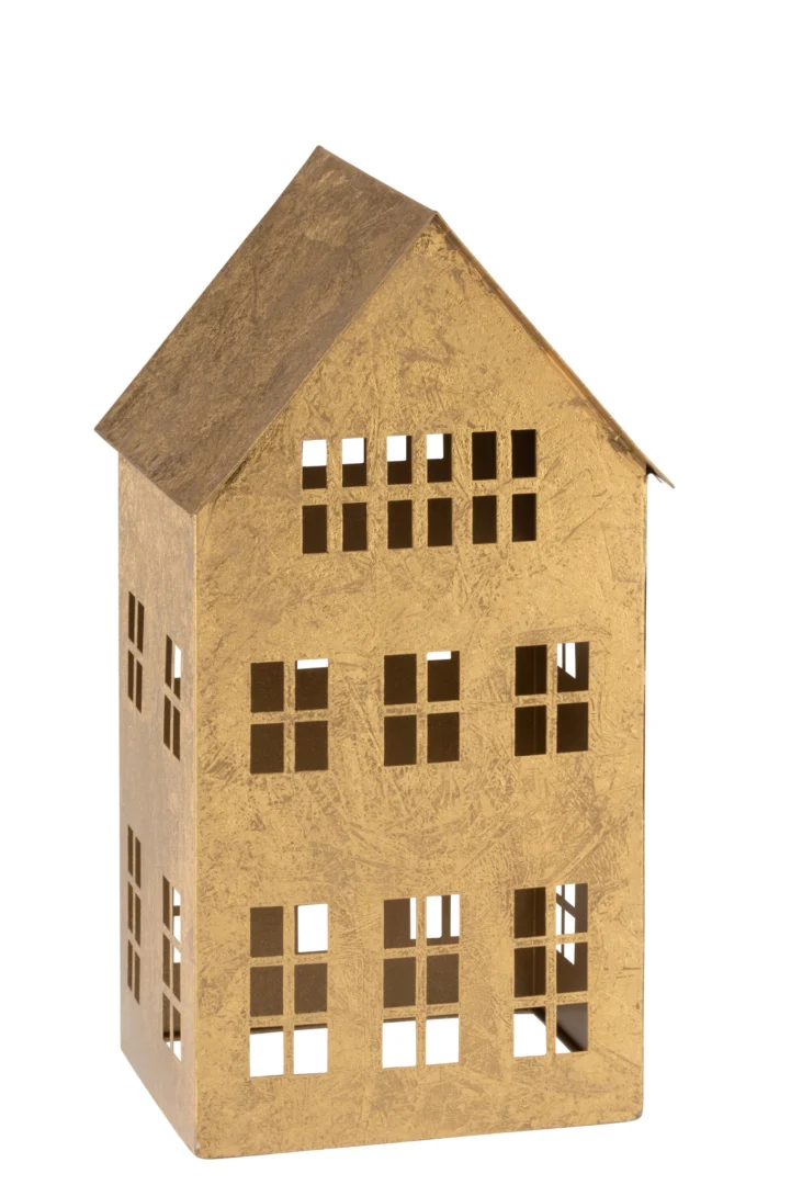 Het Kaarsenhouder Huis Sigma IJzer Goud is een kleine, goudkleurige kandelaar in de vorm van een huis met uitgesneden ramen en een schuin dak, weergegeven op een witte achtergrond.