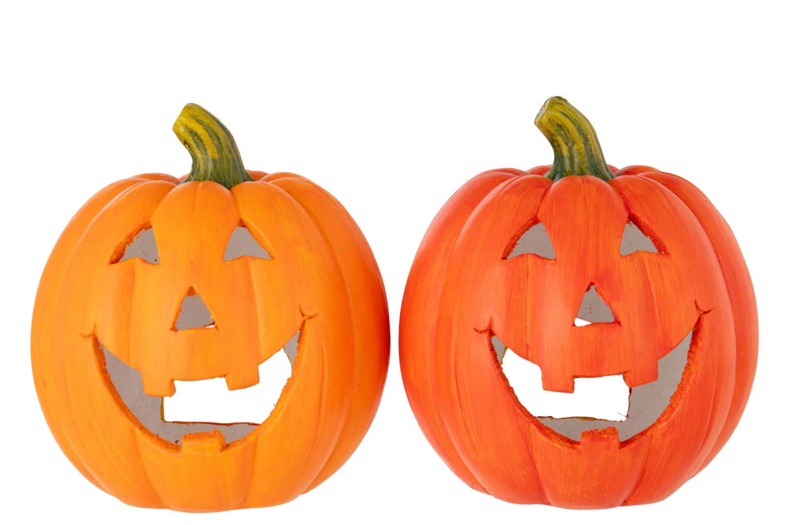 De Pompoen Halloween Magnesium Oranje/Donker Oranje Set van 2 heeft twee uitgesneden pompoenen met driehoekige ogen, neuzen en brede grijnzen, naast elkaar geplaatst op een witte achtergrond.