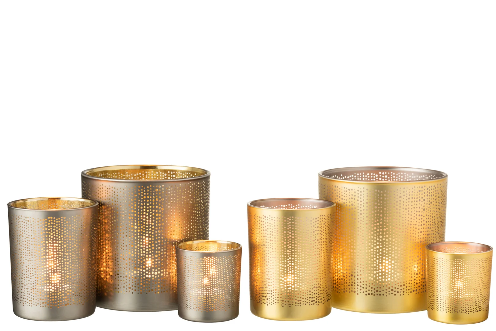 De Theelichthouder Glas Zilver Goud Gespikkeld Groot Set 2 bestaat uit twee grote, gespikkelde glazen kandelaars in goud en zilver, ontworpen om een warm, gloeiend effect te creëren wanneer de kaarsen erin branden.