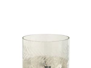 De Kaarsenhouder Orkaan Craquelure Glas Zilver Klein is een kaarsenhouder van helder glas met een zilvermetallic, gespikkelde onderste helft en een geëtst bladmotief bij de rand, weergegeven op een effen witte achtergrond.