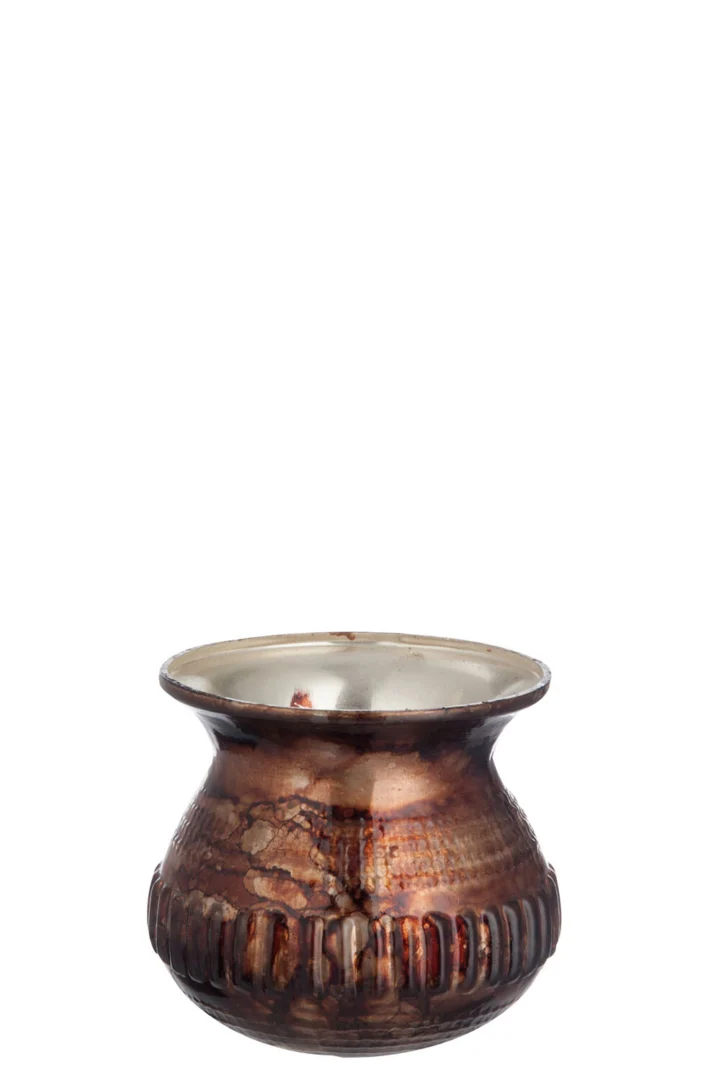 Een grote, ronde, bruine glazen kandelaar met de naam Theelichthouder Kelk Spiegelglas Bruin Groot heeft een brede rand en decoratieve ribbels bij de voet, afgebeeld tegen een effen witte achtergrond.