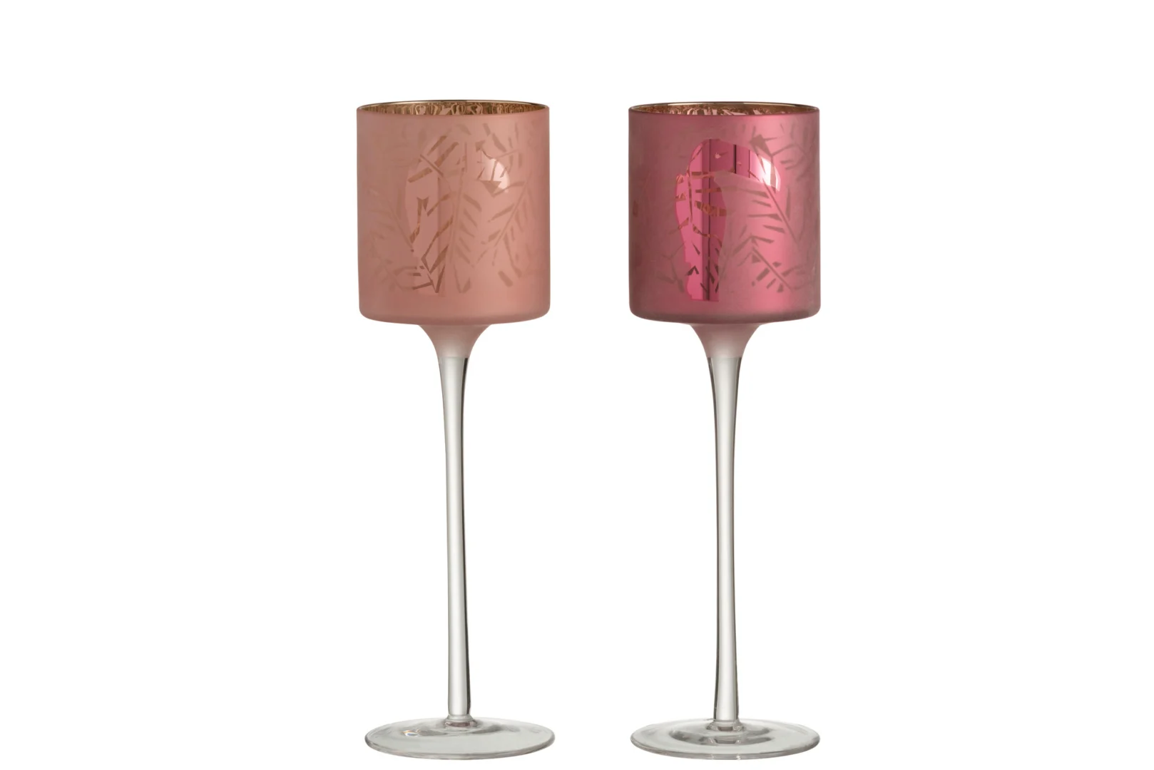 Set van twee grote, roze glazen kandelaars op hoge stelen - Theelichthouder Op Voet Toekan Glas Roze Groot - elk met een metallic afwerking en subtiele bladmotieven.