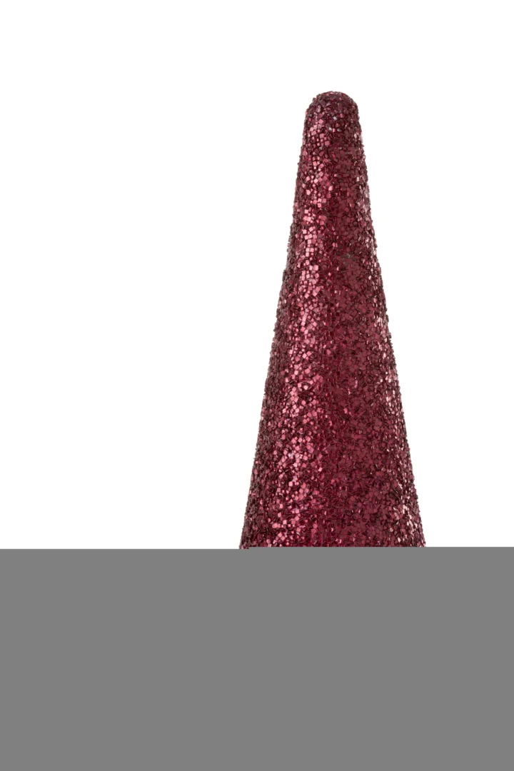 De Theelichthouder Glitter Glas Rood, een hoge, kegelvormige kandelaar bedekt met rode glitters, is afgebeeld tegen een witte achtergrond waarbij de basis gedeeltelijk wordt verborgen door een grijs blok.