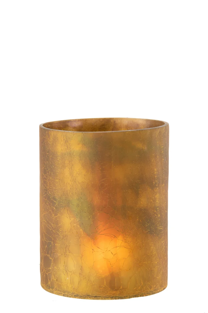De Kaarsenhouder Hurricane Glas Oker Groot is een gouden glazen kandelaar met een craquelétextuur die, wanneer hij aangestoken wordt, een warm, gloeiend licht werpt.